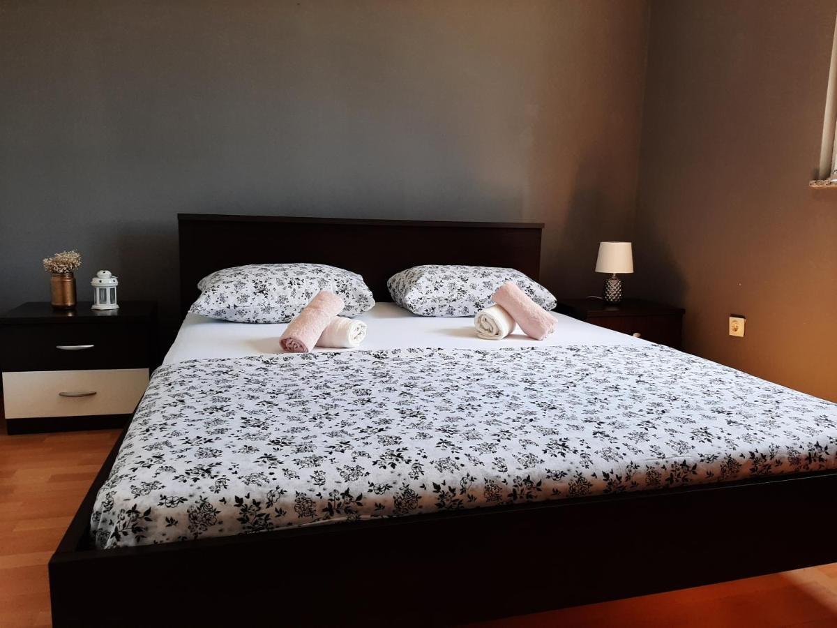 Nozret Apartment Paljuv Bagian luar foto
